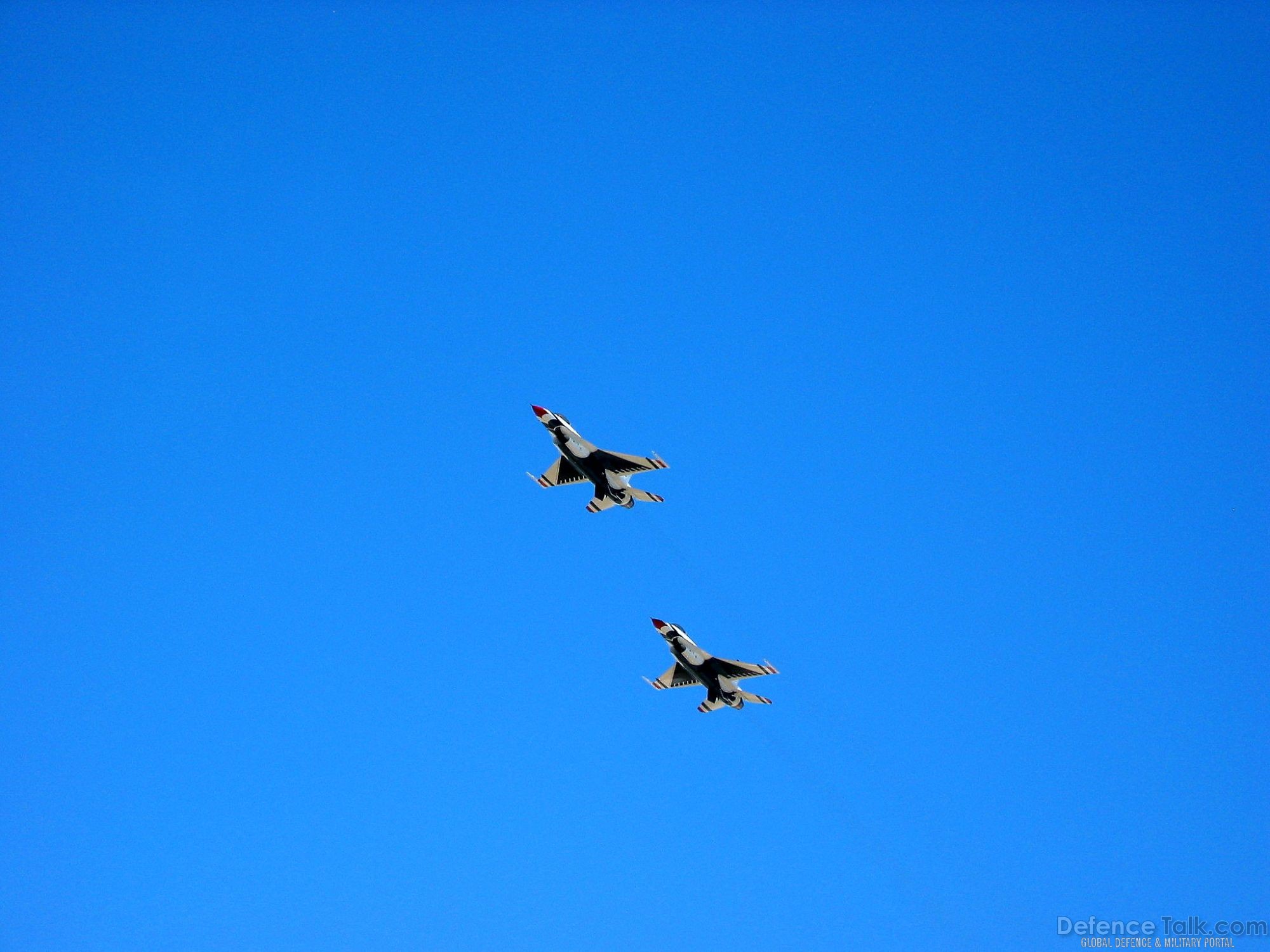 F-16s, Thunderbirds - NBVC Air Show 2007