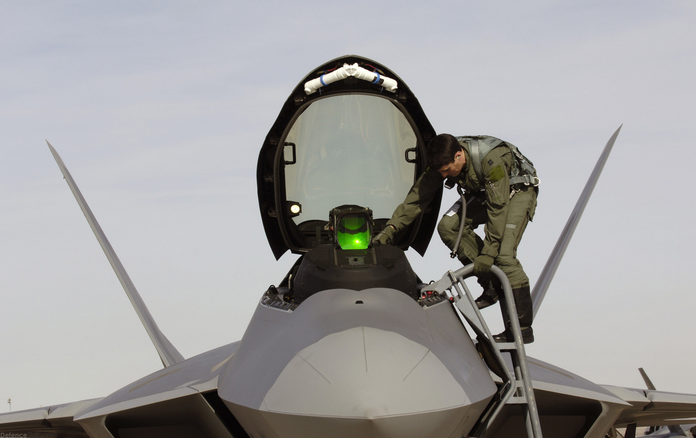 F-22 Raptor - Stealth Fighter Plane, US Air Force