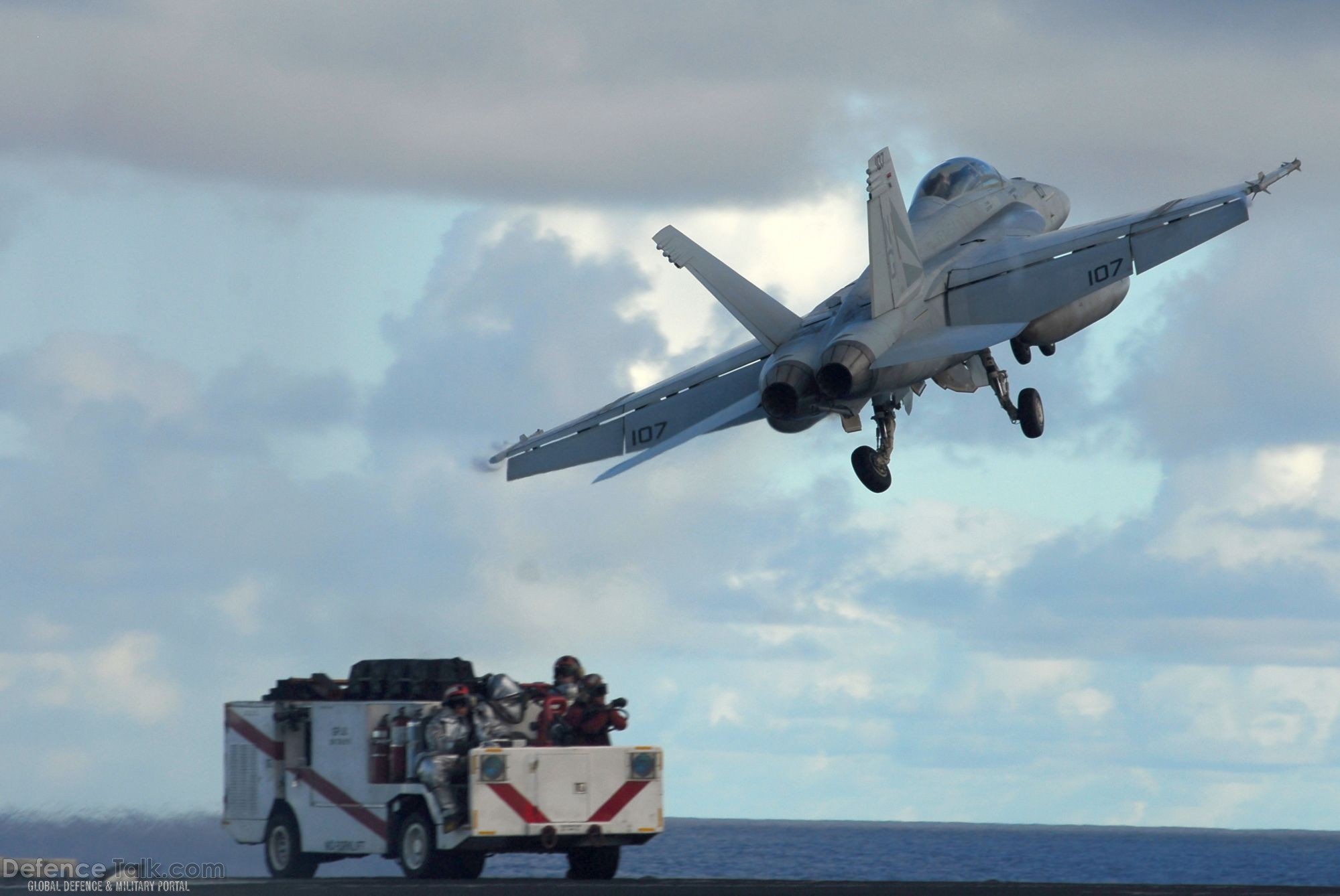 F/A-18F Super Hornet, Valiant Shield 2007