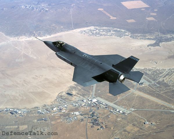 F35A sobre edwards