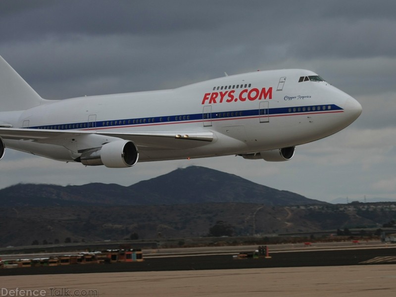 Frys 747