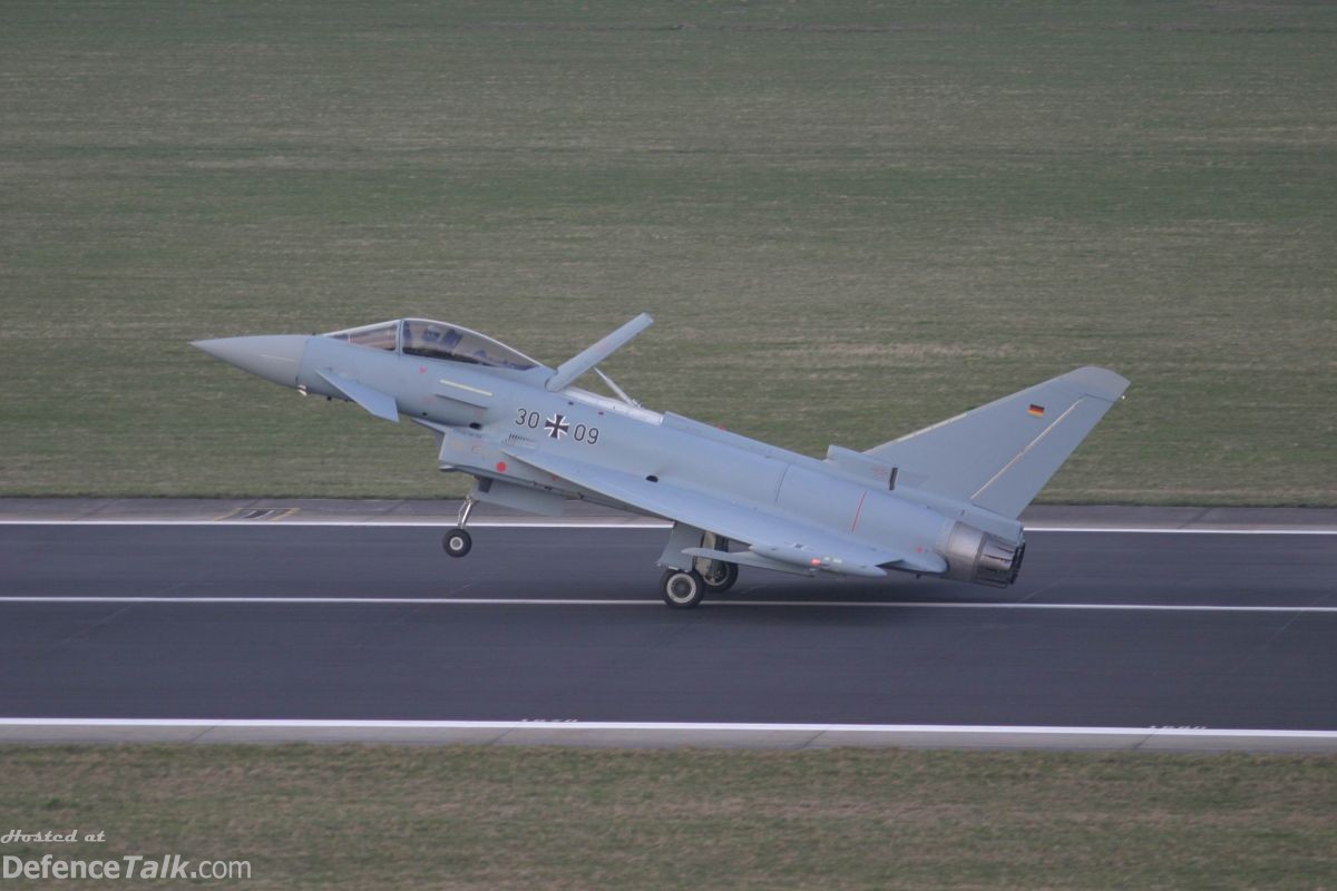 German Eurofighter landing