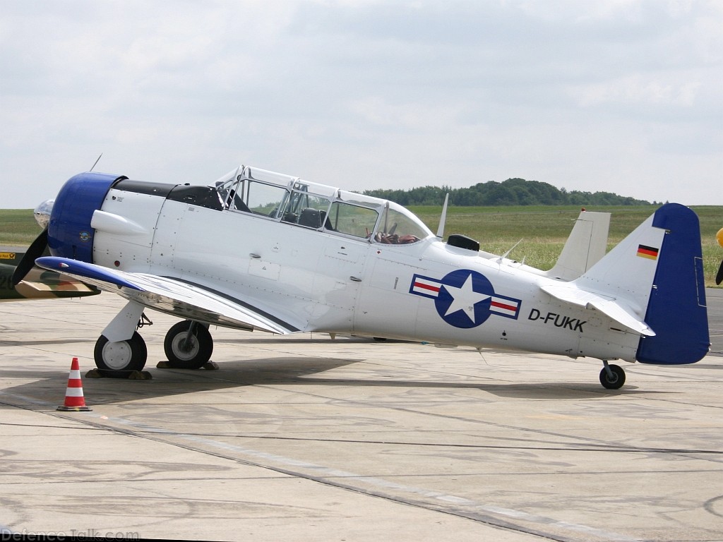 Havard T-6 private