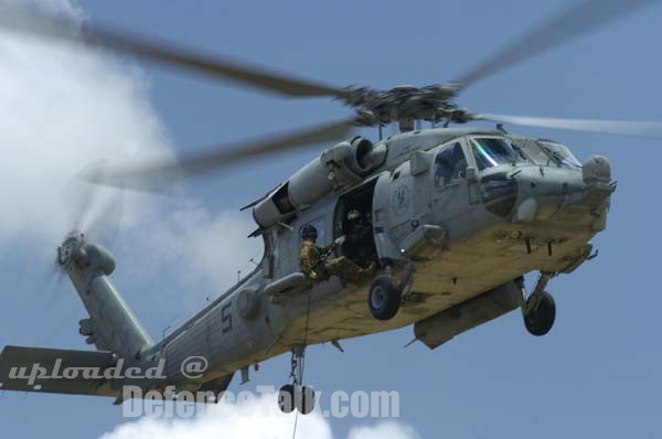HH-60H "Seahawk" helicopter during HRST - RIMPAC 2006