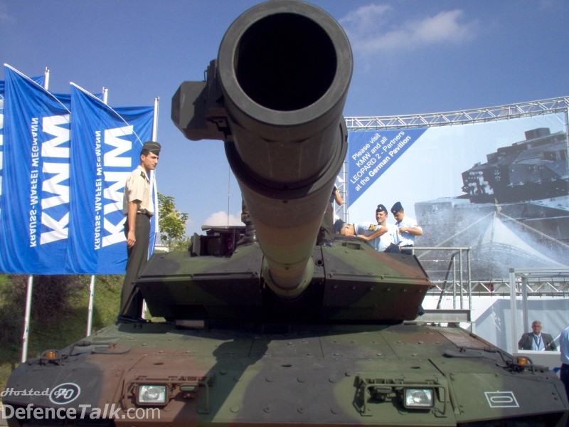 IDEF 2005 - Leopard 2 MBT