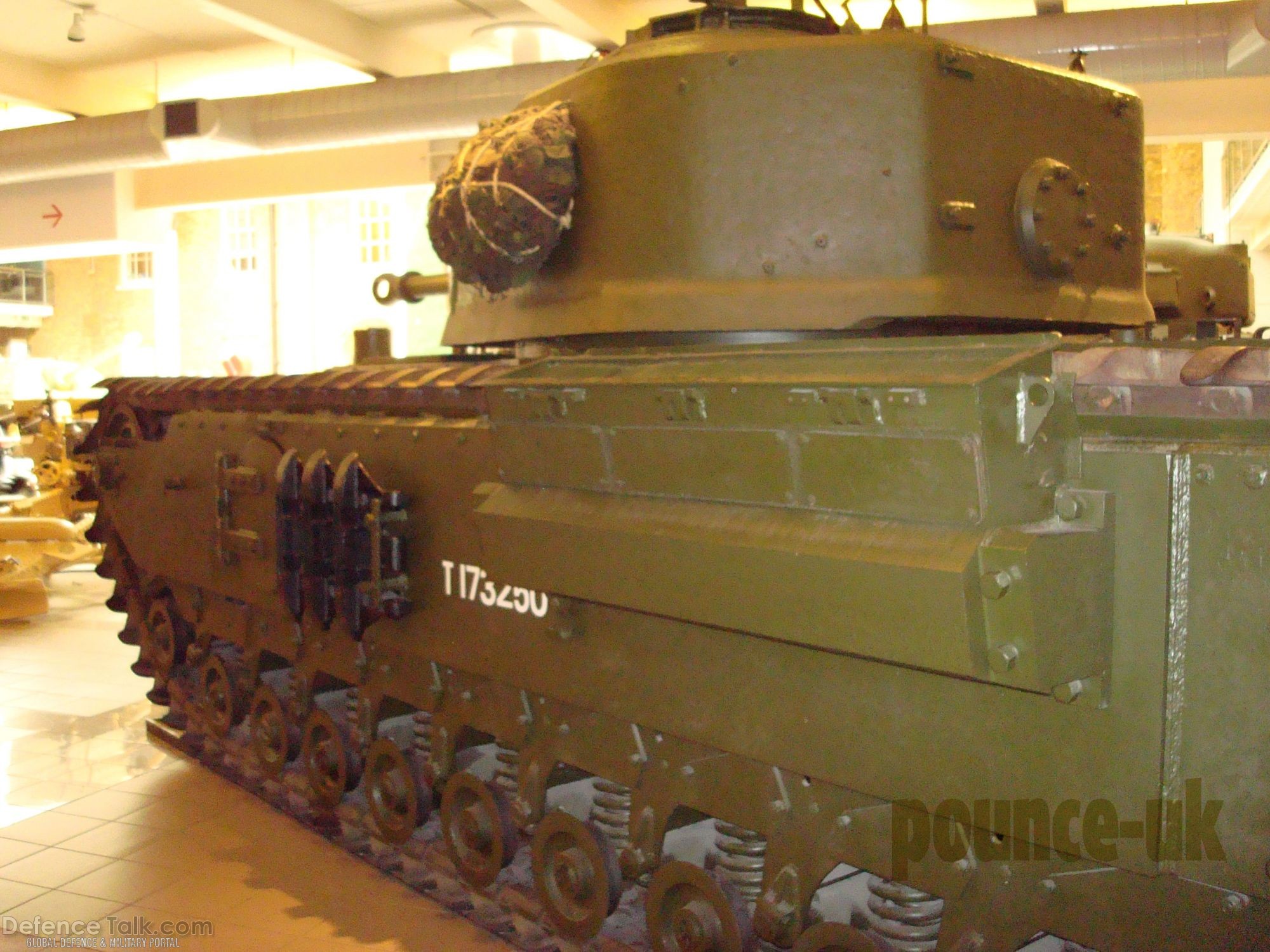 INFANTRY TANK A22 CHURCHILL