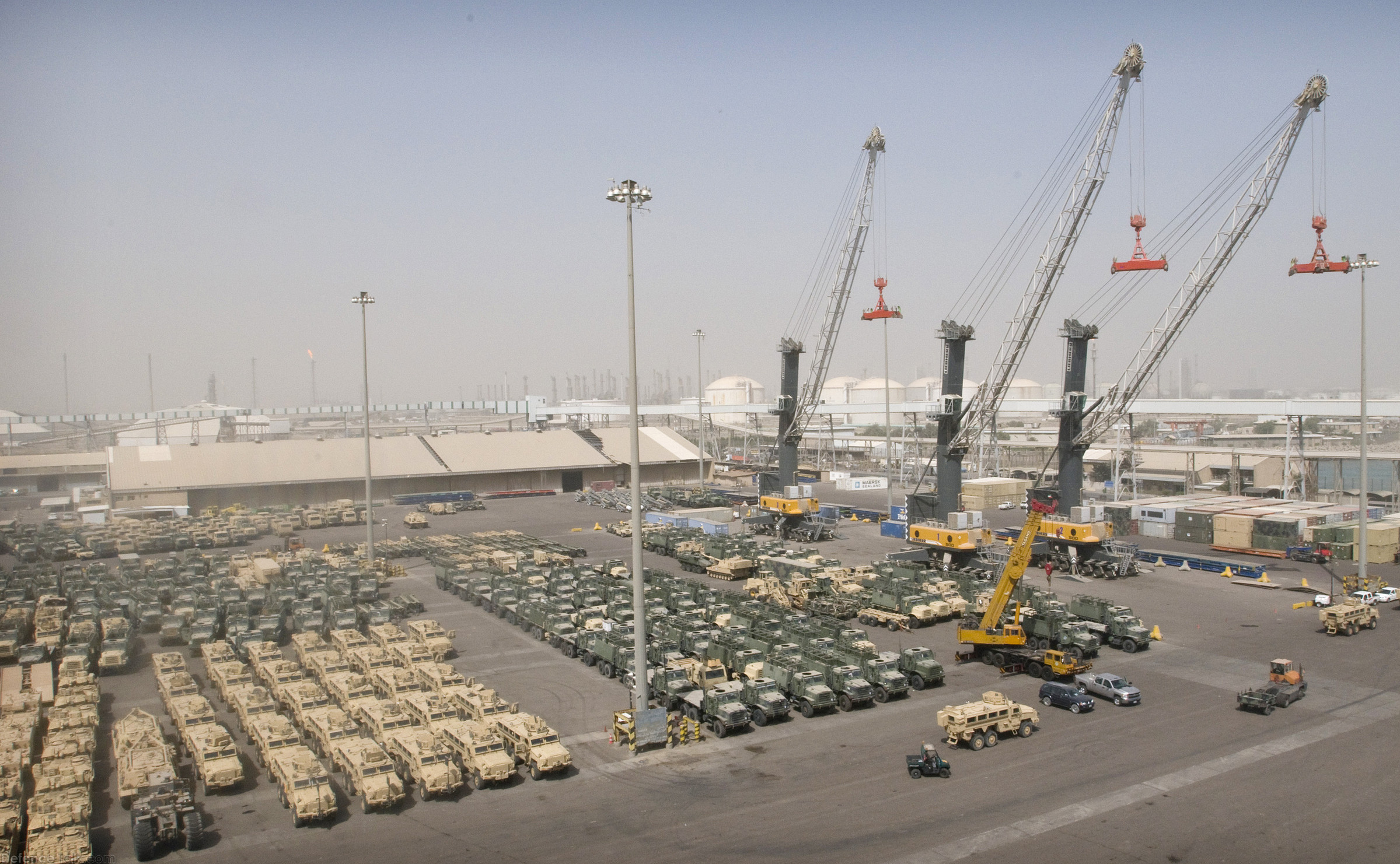 Iraq Drawdown - Army Vehicles and Equipment Moving