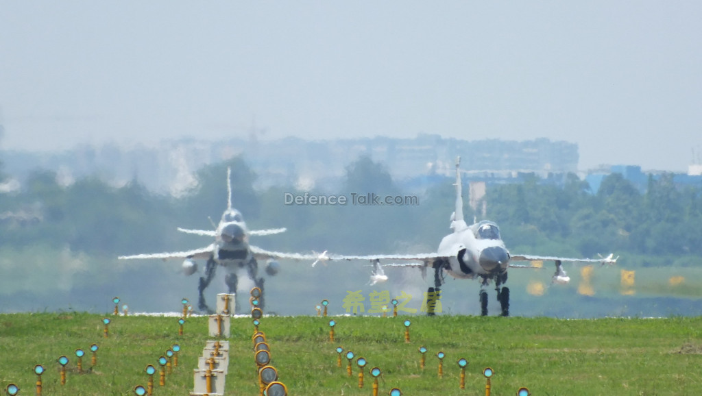 J-10 and JF-17 on Runway