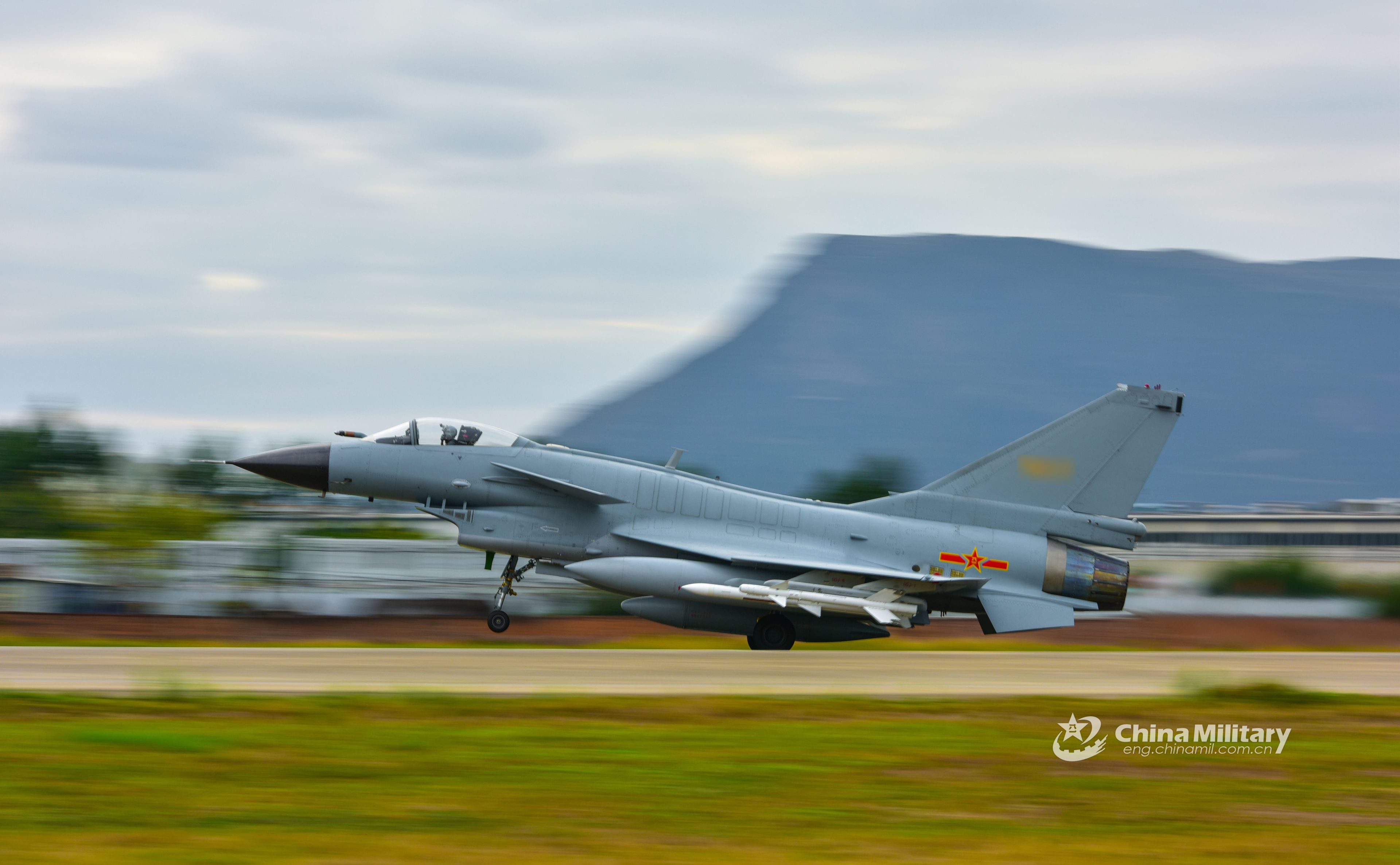 J-10 Fighter Jet - Chinese Air Force