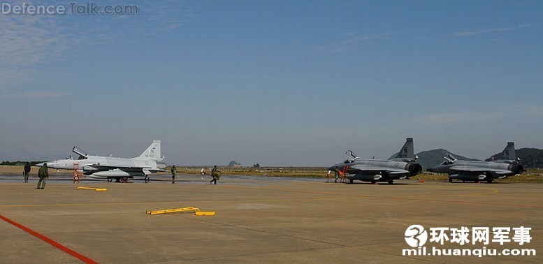 JF-17 - Airshow china 2010