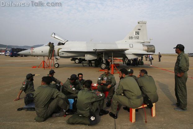 JF-17, Pakistan Air Force Personnel at airshow china 2010