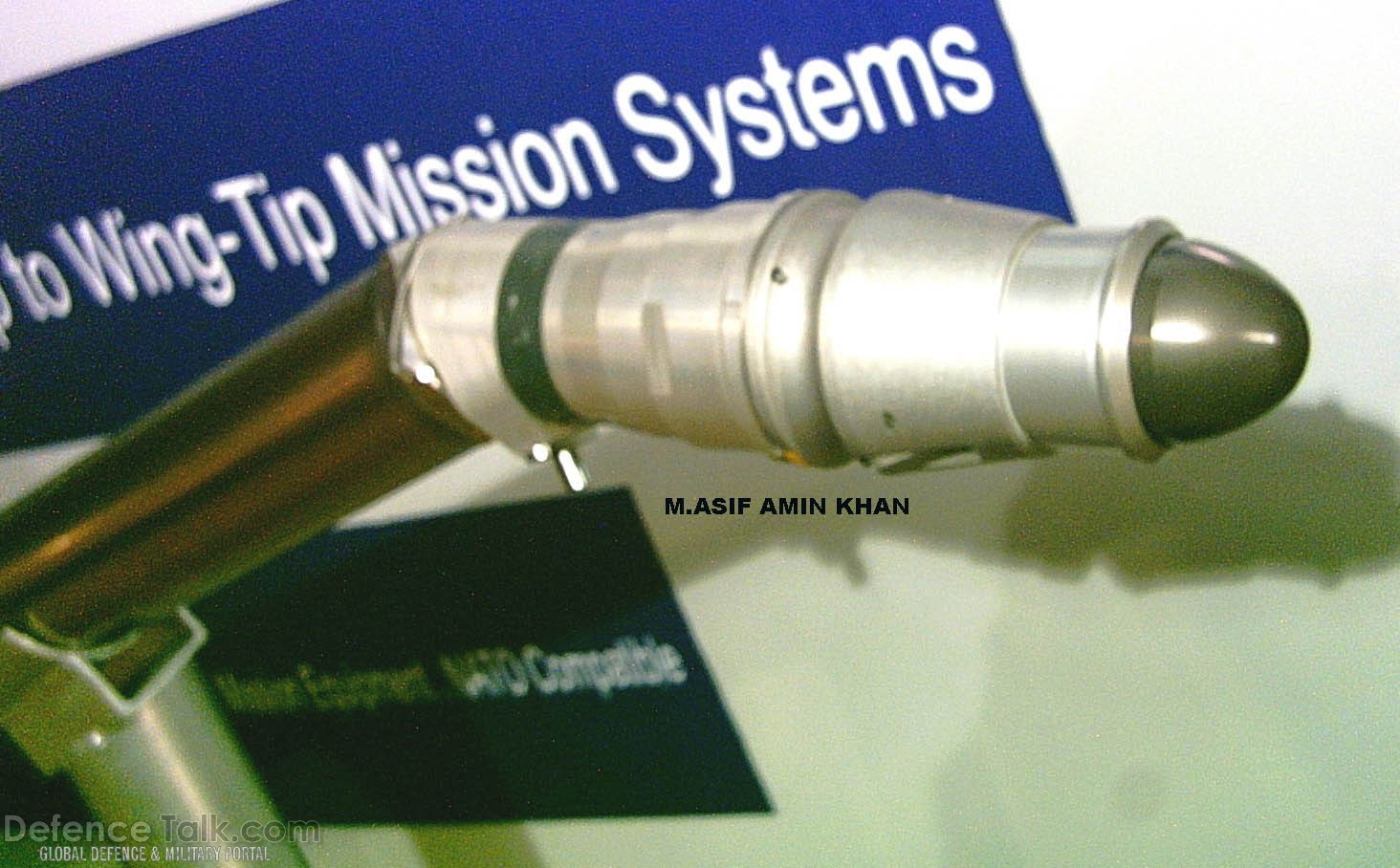 JF-17 Refueling Probe at IDEAS 2006, Pakistan