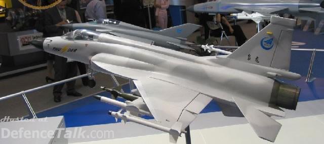 JF-17 Thunder with DSI