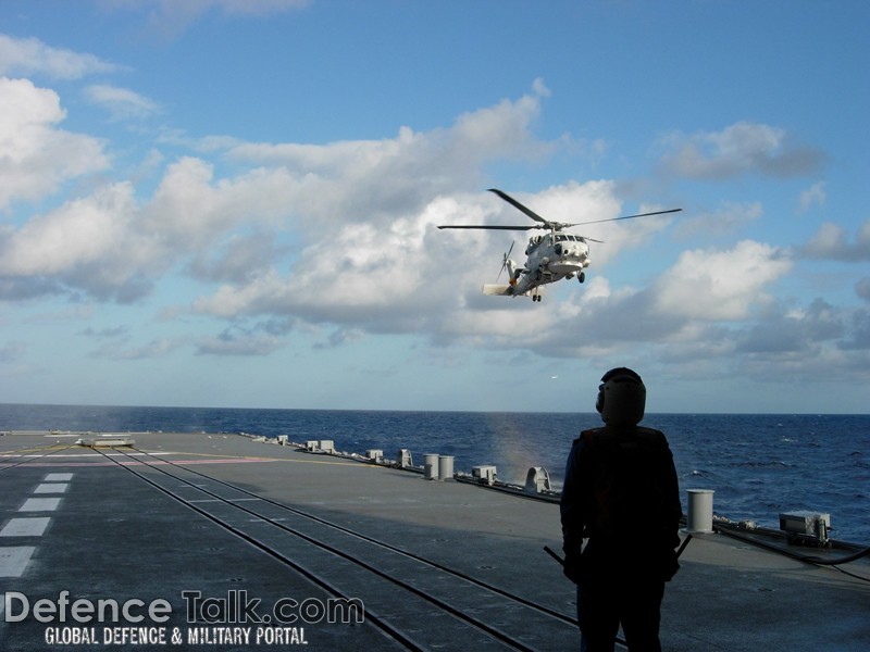 JMSDF SH-60J departs - Japanese Navy, Rimpac 2006