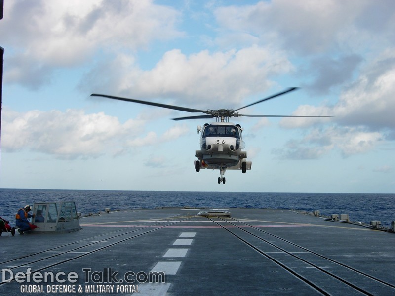 JMSDF SH-60J lands - Japanese Navy, Rimpac 2006
