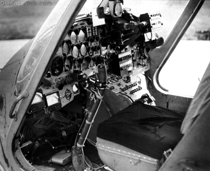 Ka-25PL cockpit