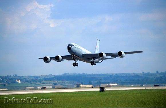 KC-135 R