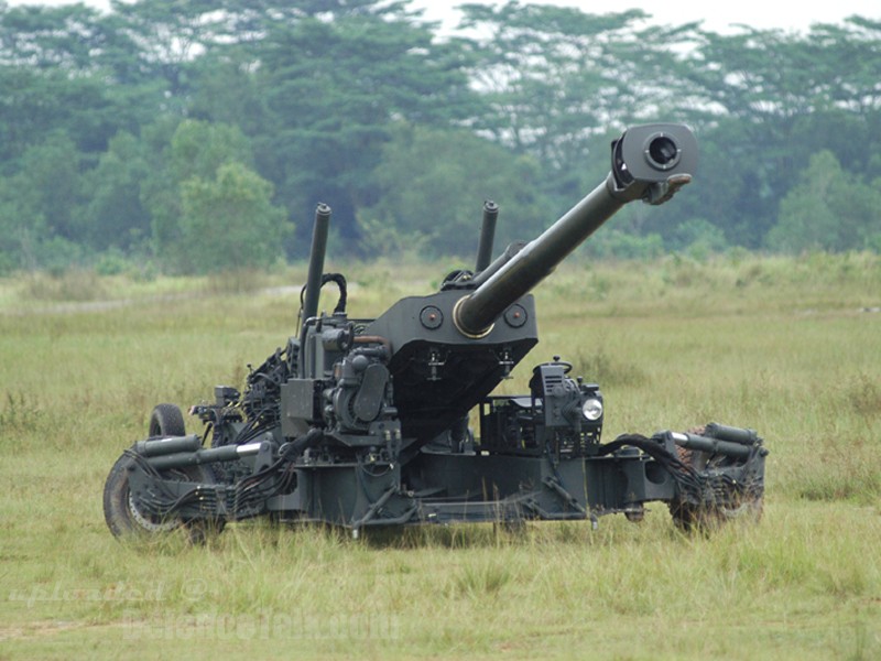 Light Weight Howitzer Pegasus, Singapore