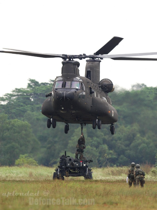 Light Weight Howitzer Pegasus, Singapore