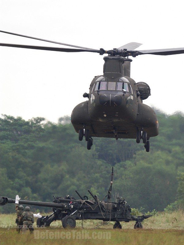 Light Weight Howitzer Pegasus, Singapore