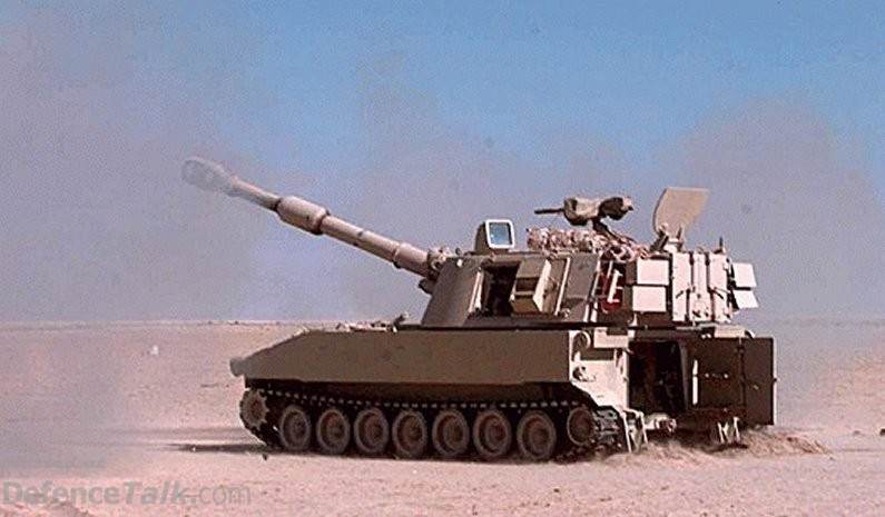 M109A6 Paladin Self Propelled Howitzer ( US Army )