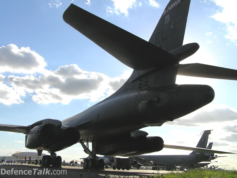 MAKS 2005 Air Show - B-1b USAF Strategic Bomber