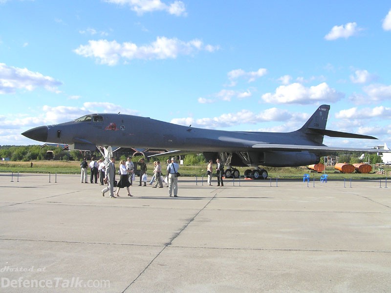 MAKS 2005 Air Show - B-1b USAF Strategic Bomber