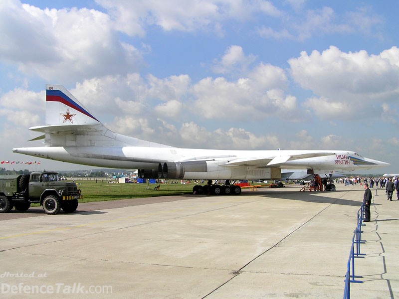 MAKS 2005 Air Show -  Tu 160 Strategic Bomber Russian AF