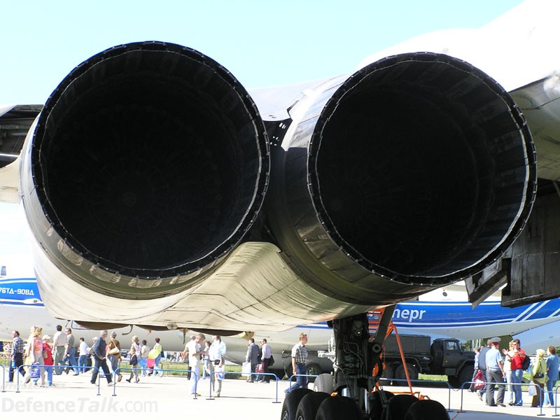 MAKS 2005 Air Show -  Tu 160 Strategic Bomber Russian AF