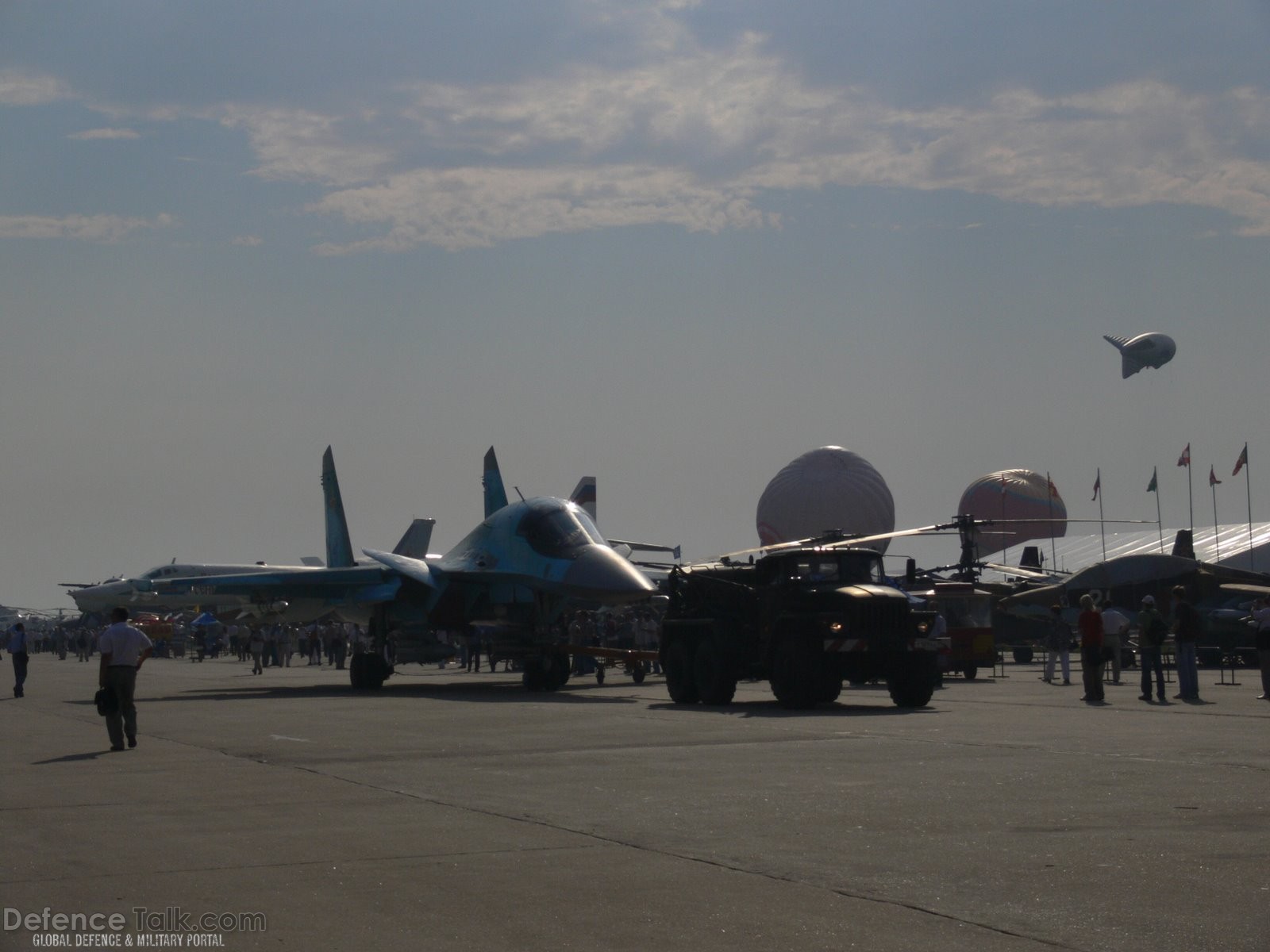 - MAKS 2007 Air Show