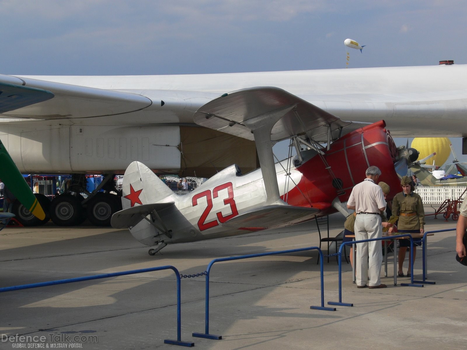 - MAKS 2007 Air Show