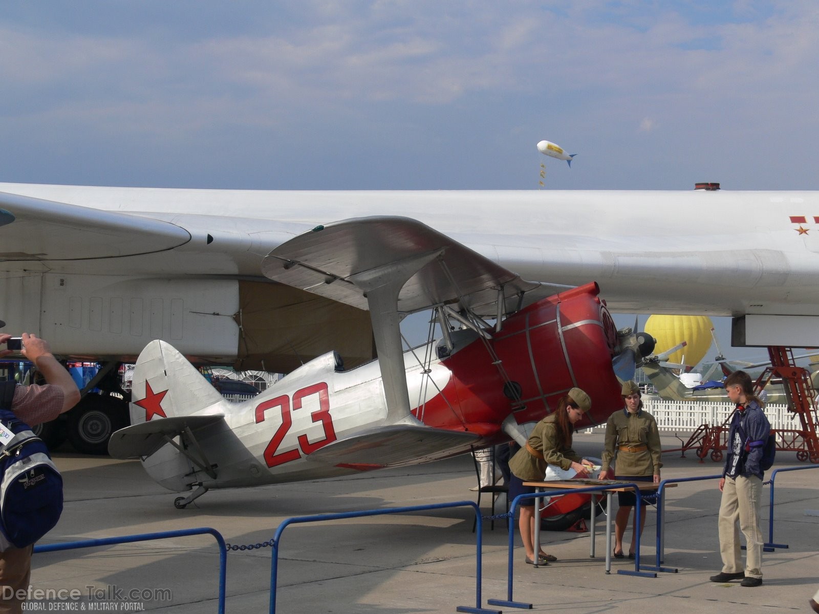 - MAKS 2007 Air Show