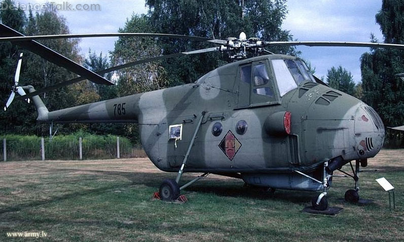 Mi-4 on display