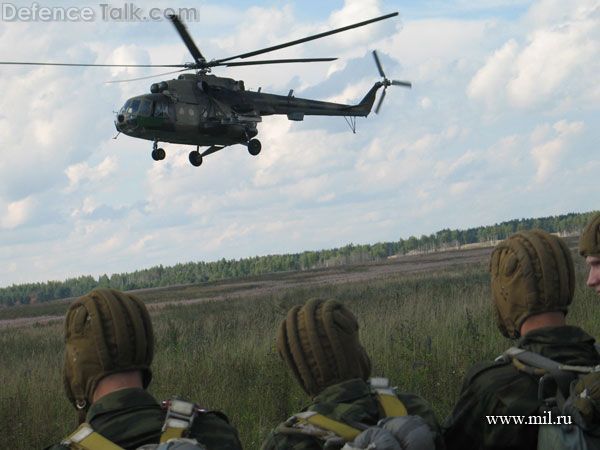 Mi-8 Landing