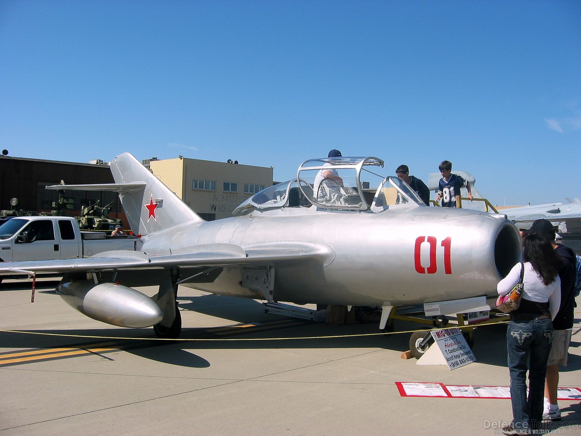 MiG-15 Trainer - NBVC Air Show 2007