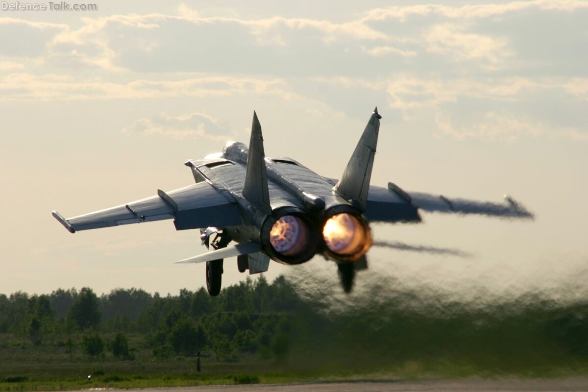 MiG-25R