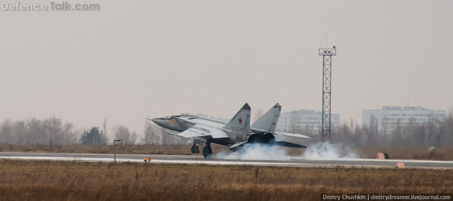 MiG-25RU