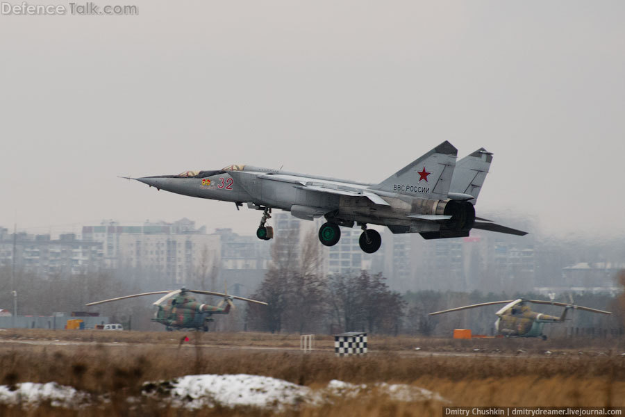 MiG-25RU