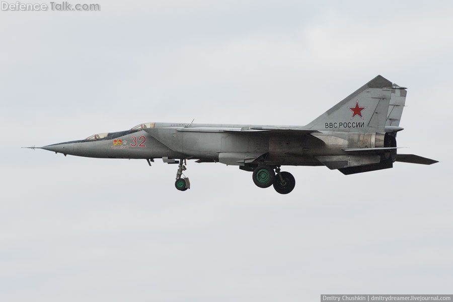 MiG-25RU