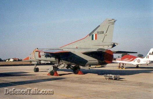 Mig-27 and HPT-32 Trainer