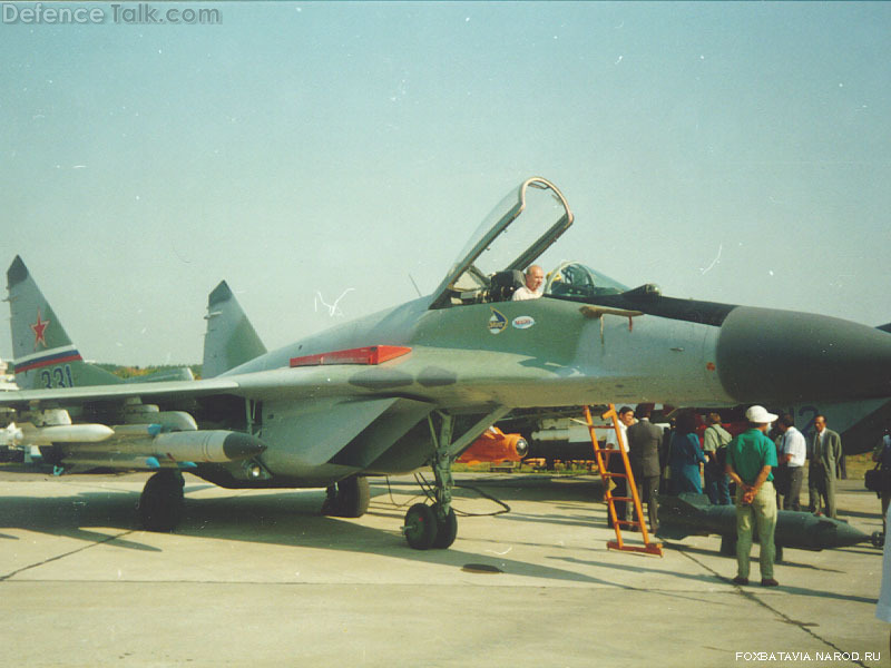 MiG-29K MAKS-95
