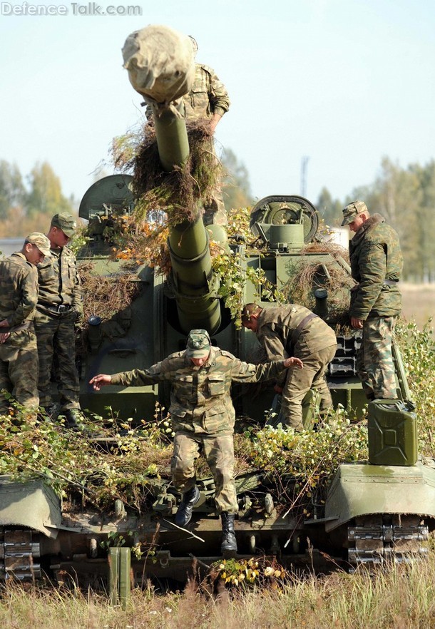 Msta-S concealed, Zapad-2009