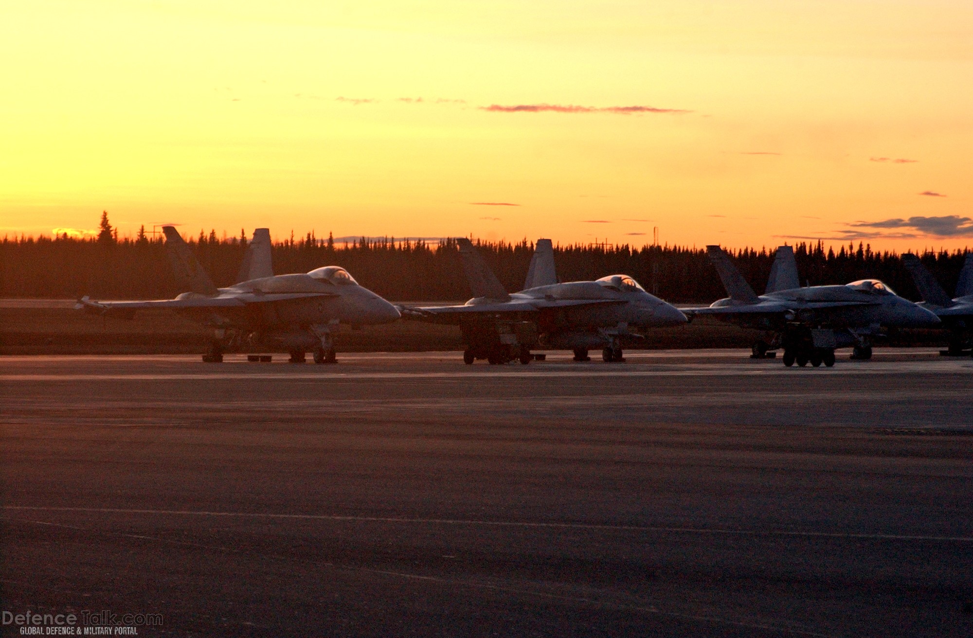 Navy F/A-18 Hornets - Red Flag 2007