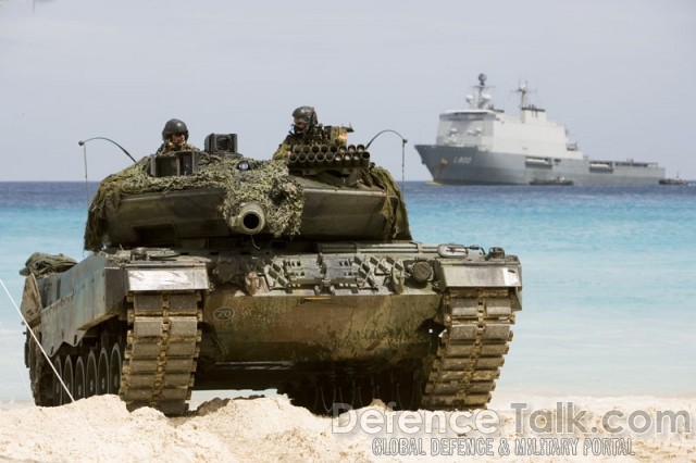 Netherlands:: Beach Landing - Royal Netherlands Navy