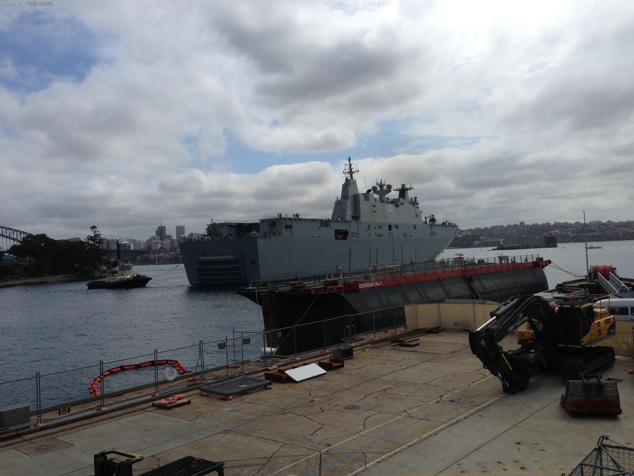 NUship Canberra Arriving in Sydney