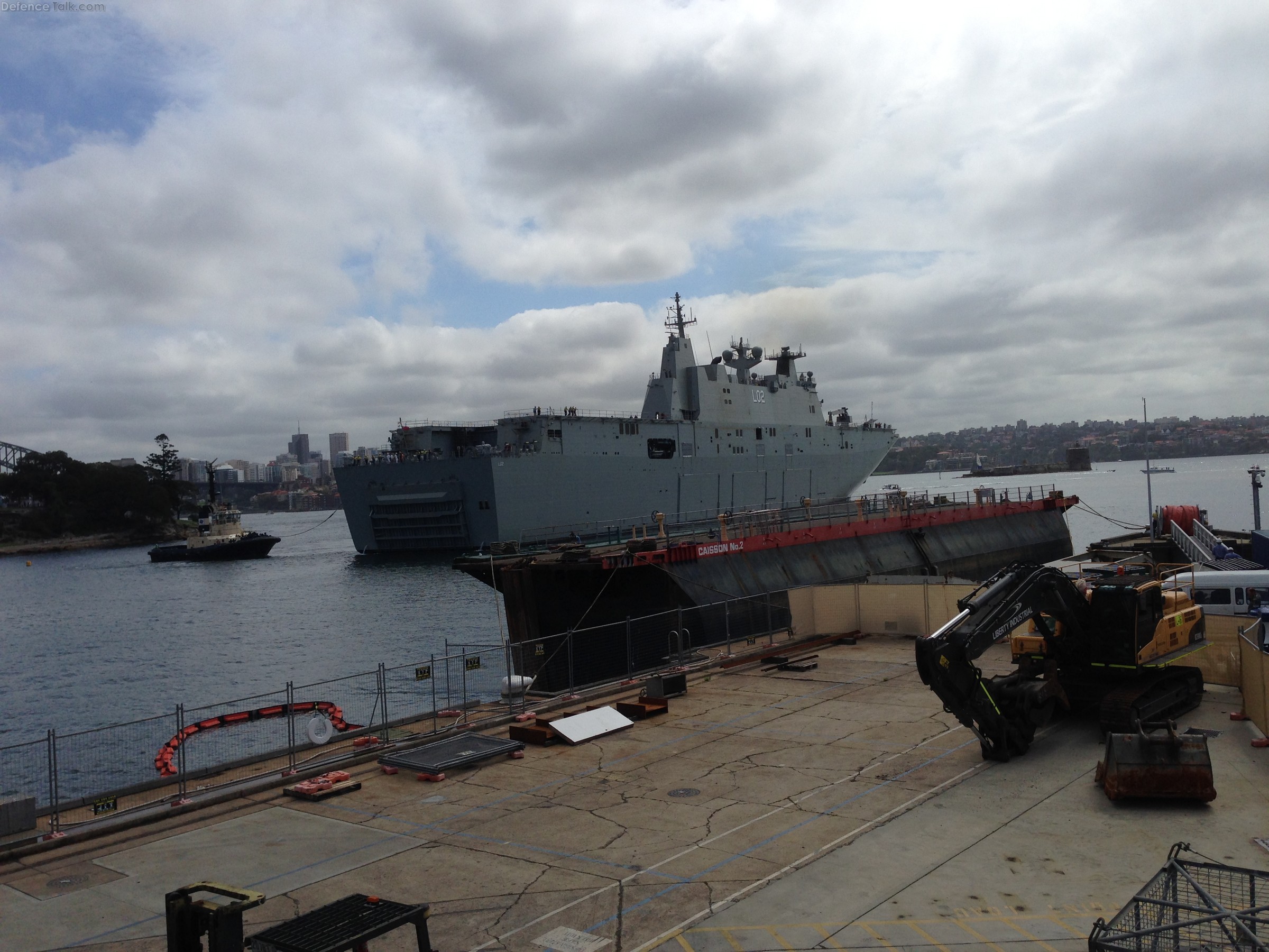 NUship Canberra Arriving in Sydney