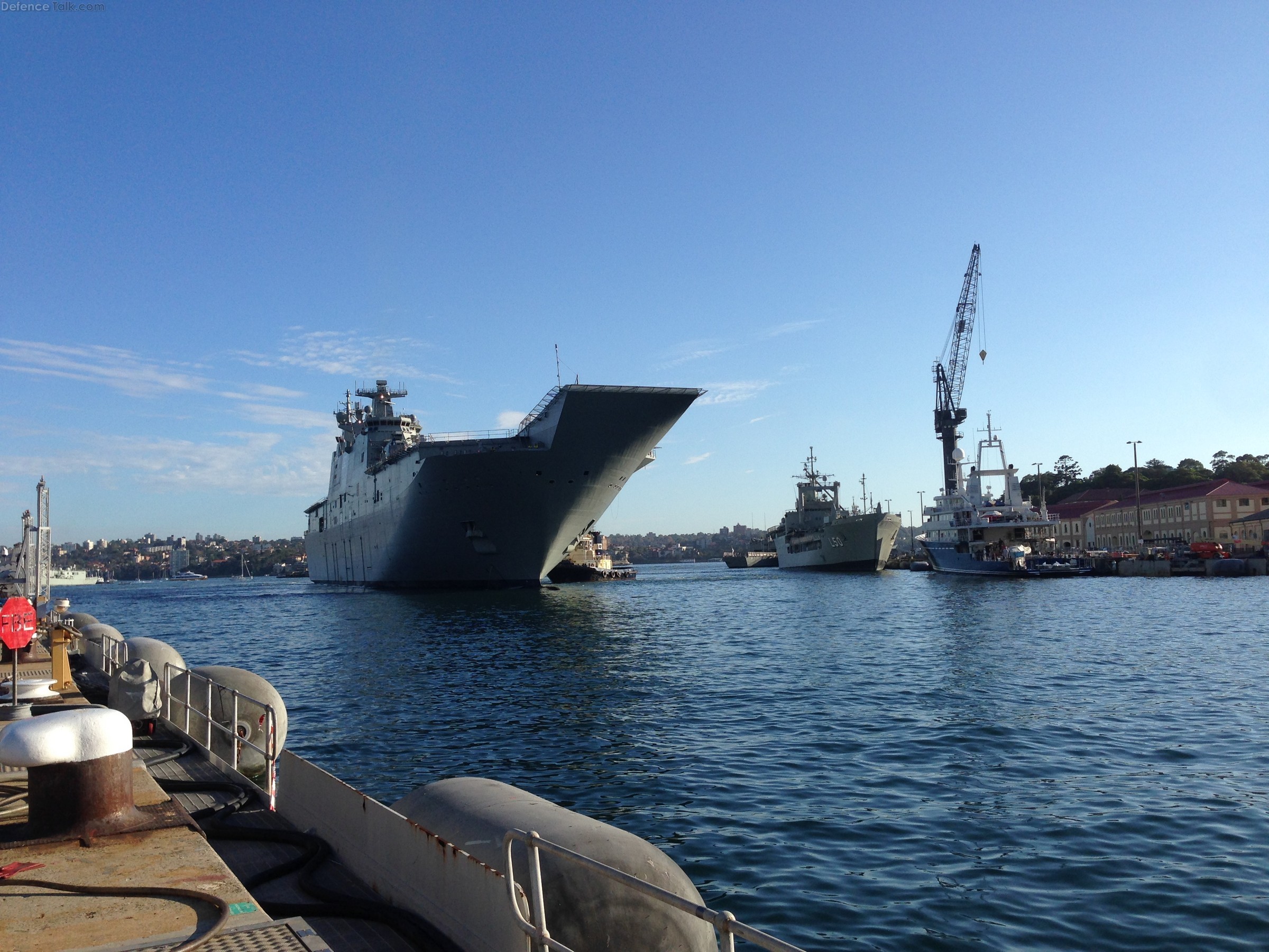 NUship Canberra Arriving in Sydney