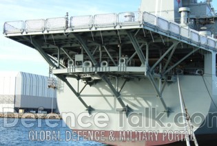 NUSHIP Sirius Auxiliary Oiler (AOR) helicopter platform