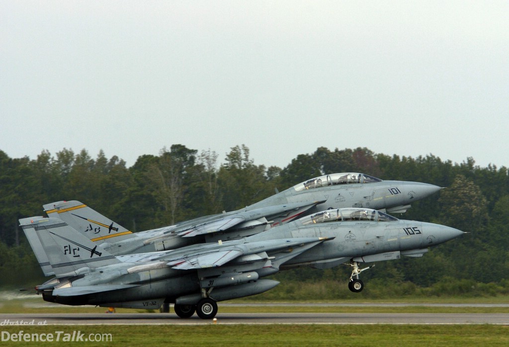 Oceana Air Show 2005 - Two F-14B Tomcats