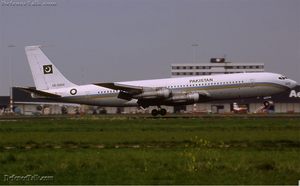 PAF Boeing 707